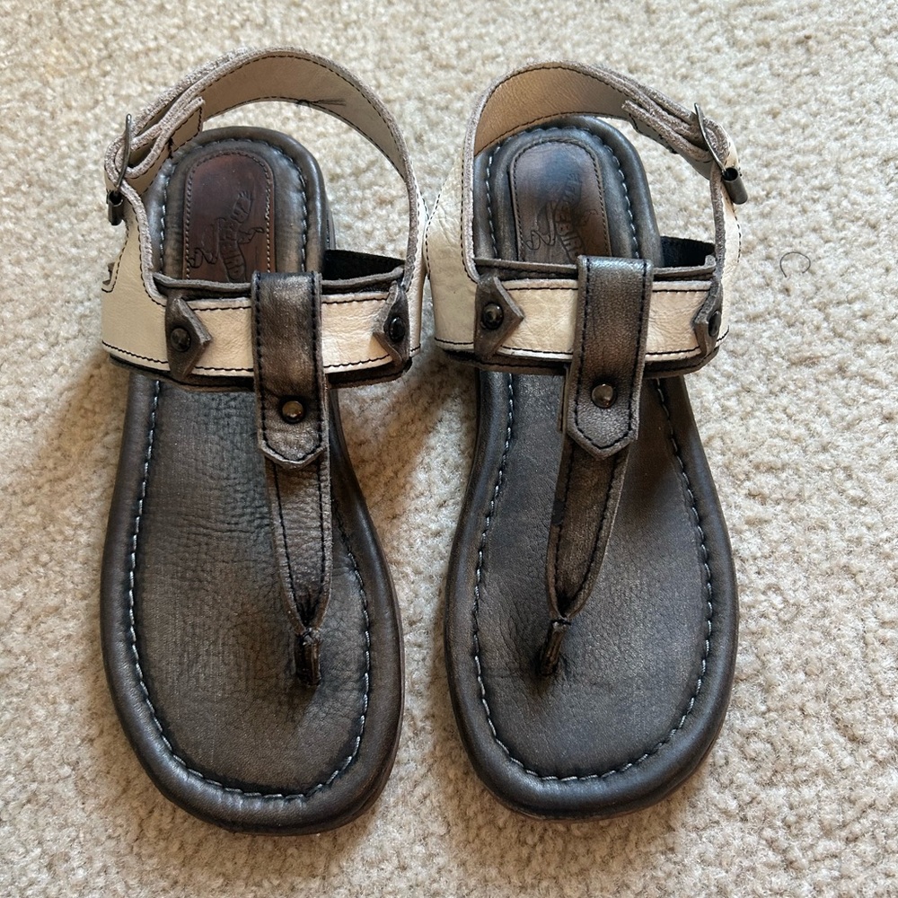 Freebird by Steven Leather T-strap Sandals in Brown and Cream